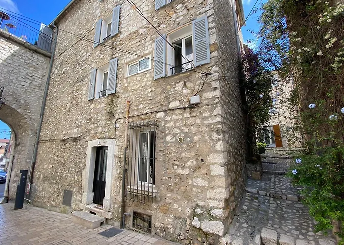La Sanverine Private Room Historic Center Vence