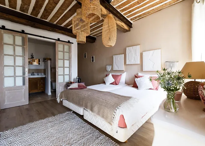La Sanverine Private Room Historic Center Vence